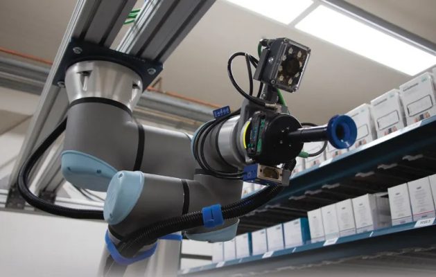 Cobot UR avec vision embarquée